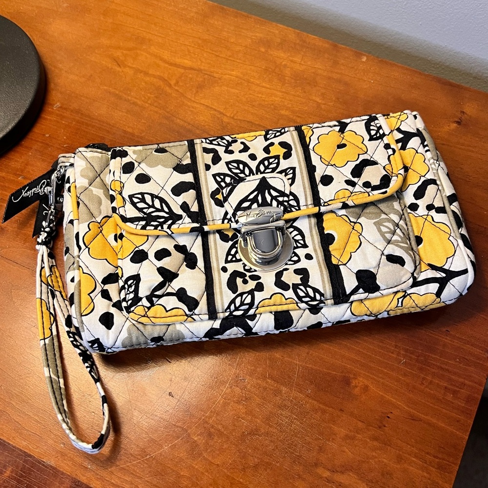 Vera Bradley Go Wild wristlet clutch turn lock wristlet purse